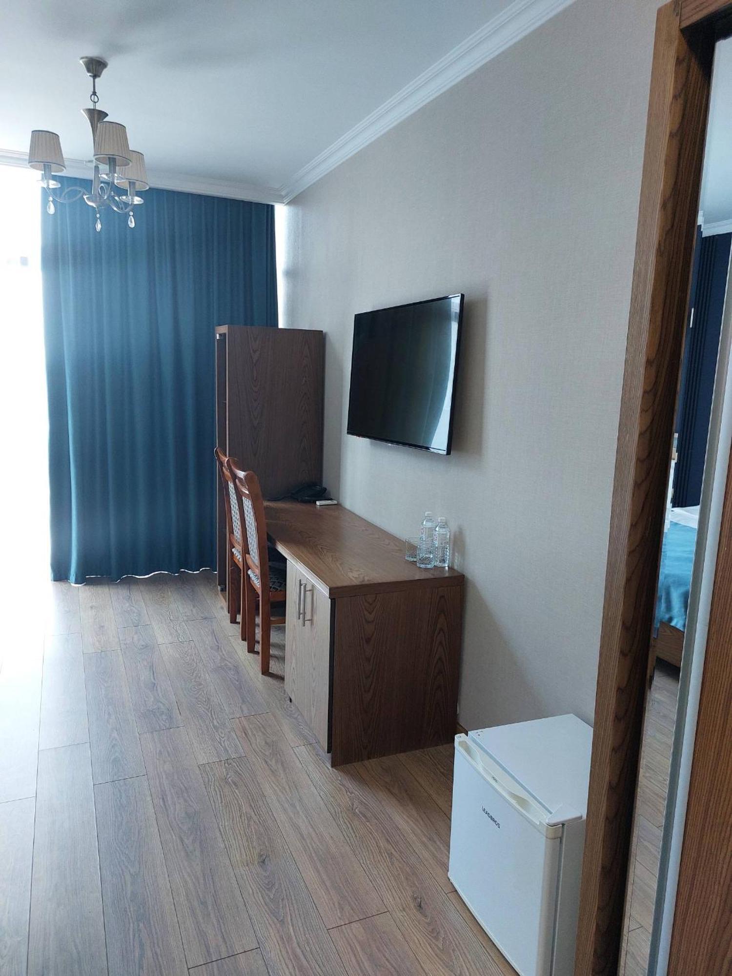 Business Hotel Алматы Экстерьер фото